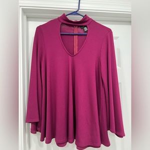 Karen Kane dress shirt -Size small - beautiful- color burgundy